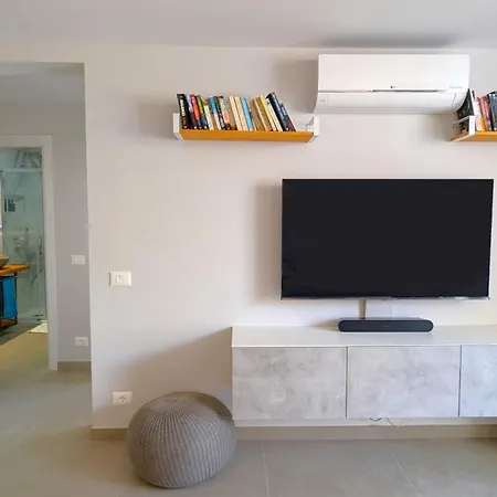 Pool Level Flat In Parque Santiago 1 Nyaraló