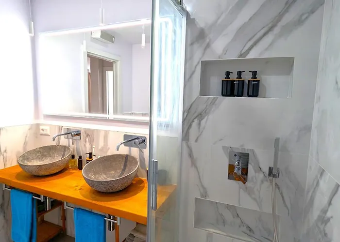 Pool Level Flat In Parque Santiago 1 Case de vacanță *